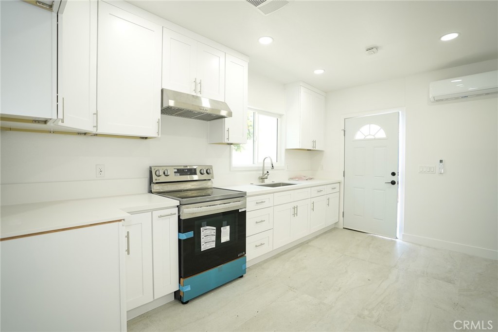 9903 Westhaven Circle, Westminster CA 92683 - photo 1