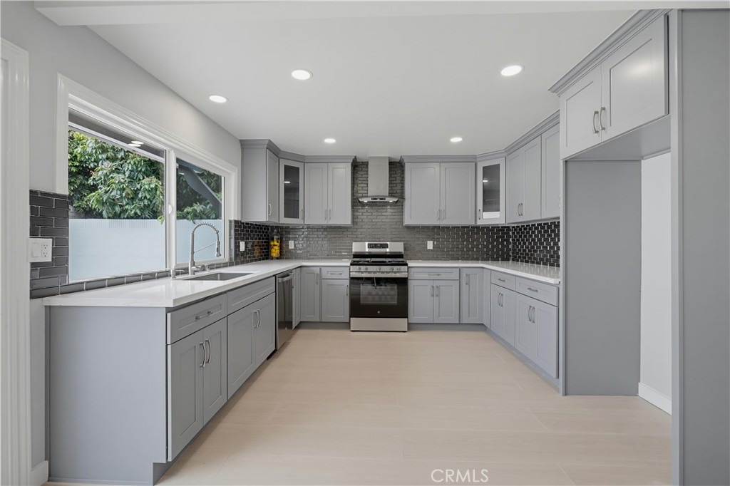 9911 Westhaven Circle, Westminster CA 92683 - photo 23