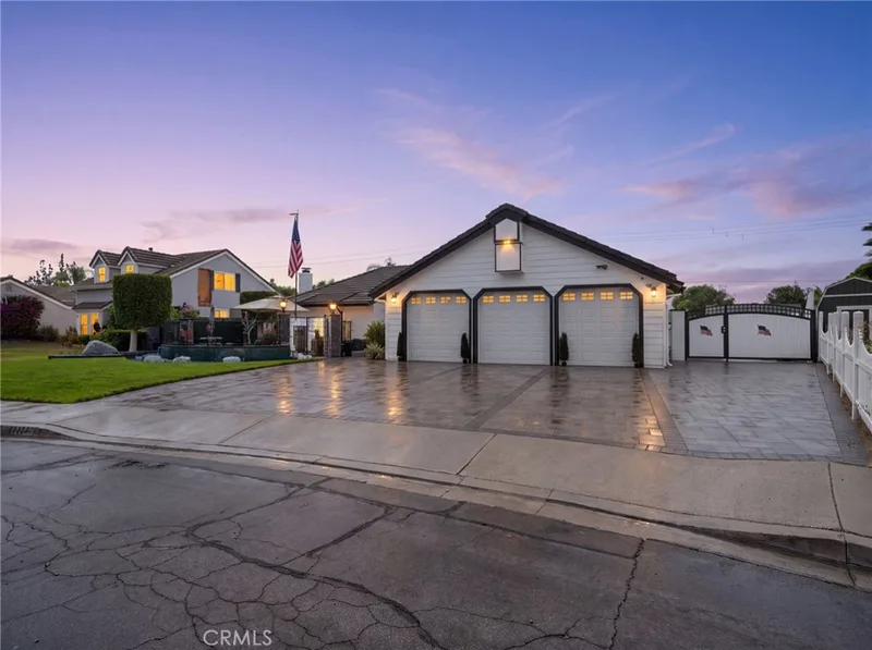 16740 Oak Burl, Yorba Linda