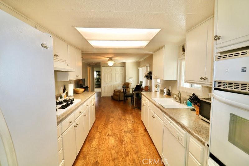 16742 Lake Knoll Lane 187, Yorba Linda CA 92886 - photo 28