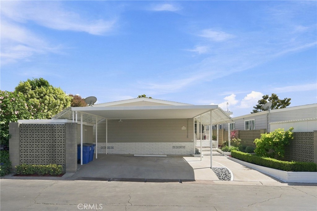 16926 Lake Terrace Way, Yorba Linda CA 92886 - photo 30