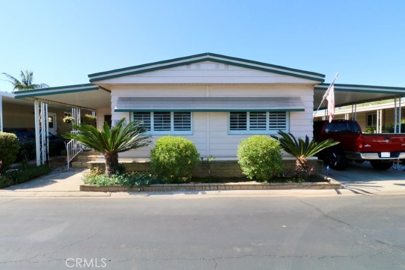 16942 Lake Park Way 6, Yorba Linda CA 92886 - photo 1