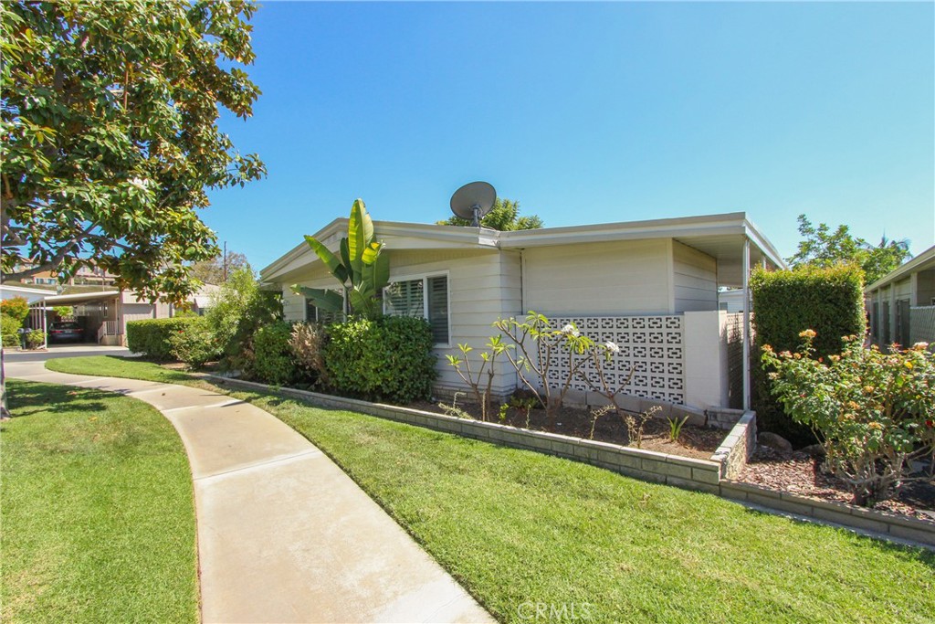 Front home alternate view - 16959 Lake Park, Yorba Linda CA 92886 - photo 2