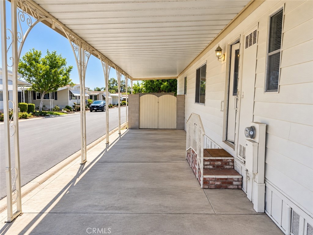 16966 Lake Knoll, Yorba Linda CA 92886 - photo 24