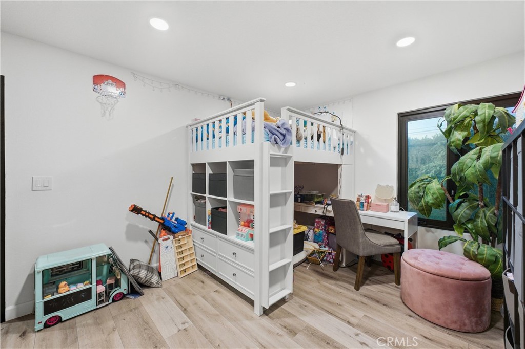 Another angle of bed 5 - 17052 El Cajon Avenue, Yorba Linda CA 92886 - photo 42