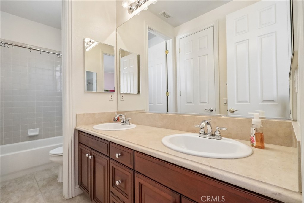 Jack & Jill bathroom connecting rooms #2 and #3 - 17218 Blue Spruce, Yorba Linda CA 92886 - photo 43