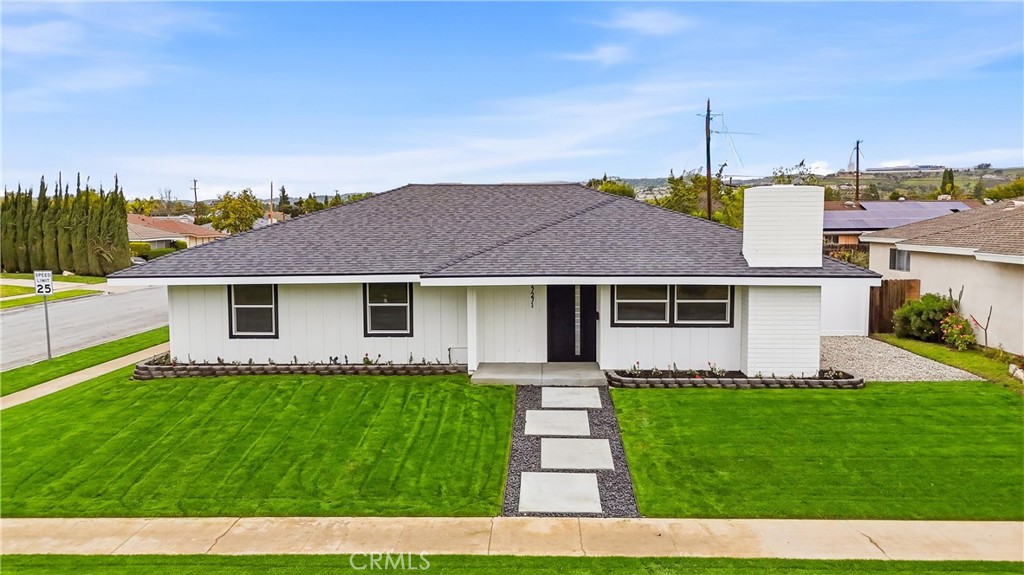 17271 Orange, Yorba Linda CA 92886 - photo 1