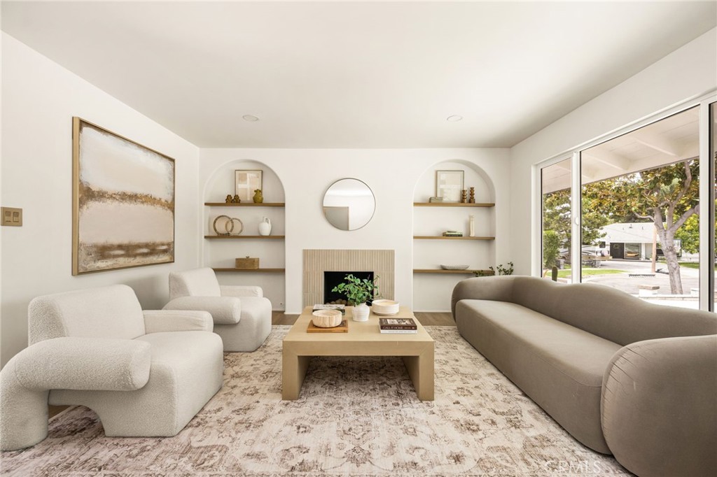 18712 Piper, Yorba Linda CA 92886 - photo 1