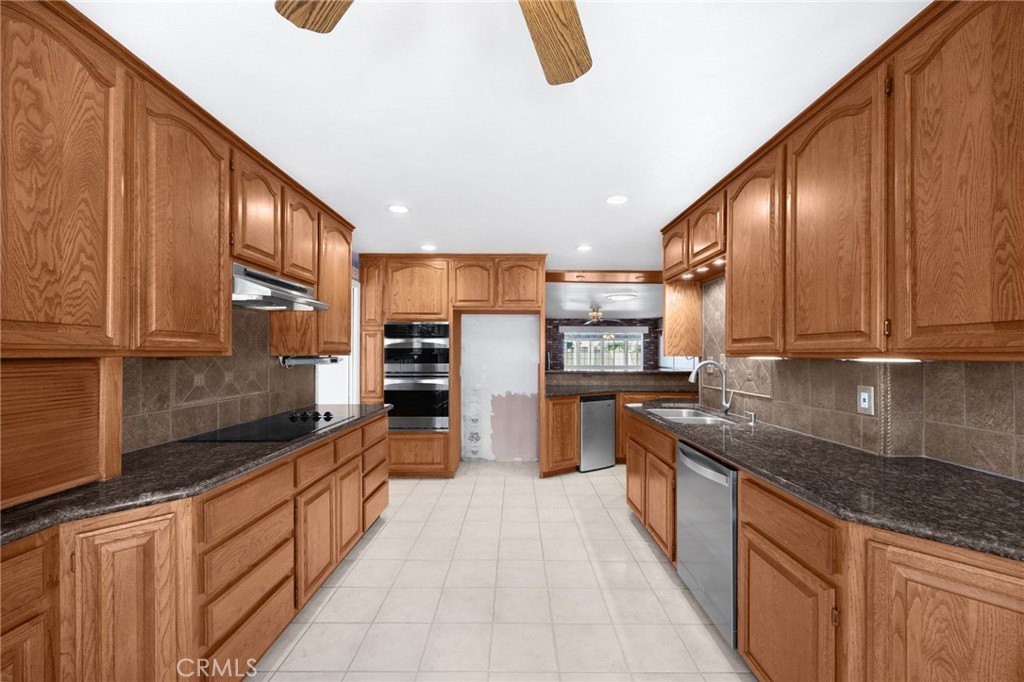 18932 Via Sereno, Yorba Linda CA 92886 - photo 13