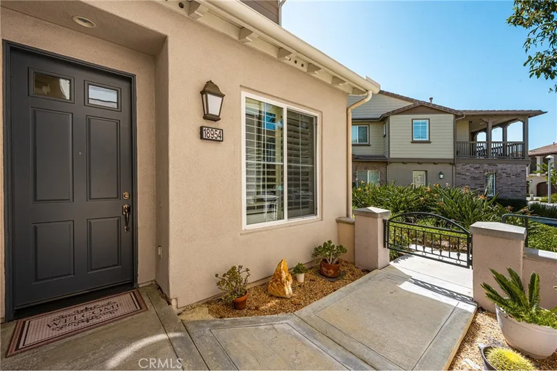 18954 Northern Dancer Lane, Yorba Linda, CA 92886