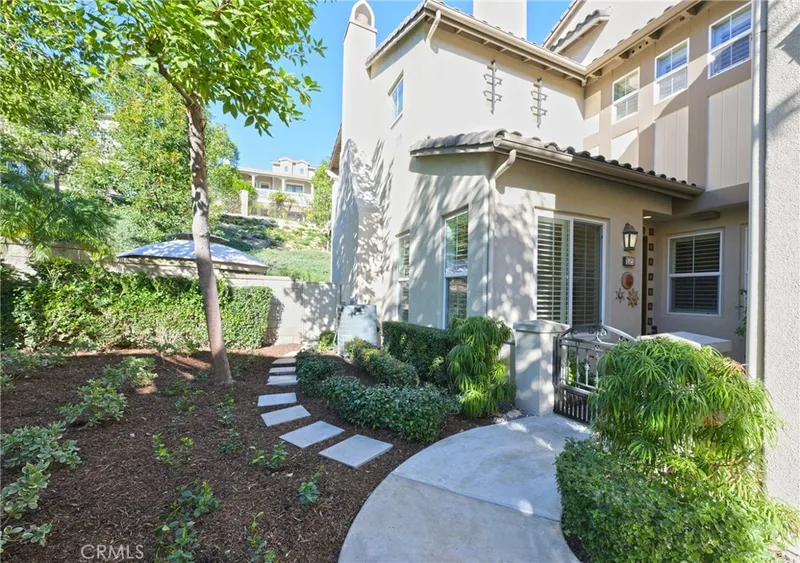 18955 Pelham, Yorba Linda, CA 92886