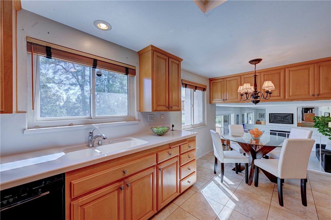 Window over the sink looks out to the green fairway. - 19402 Old Ranch, Yorba Linda CA 92886 - photo 4