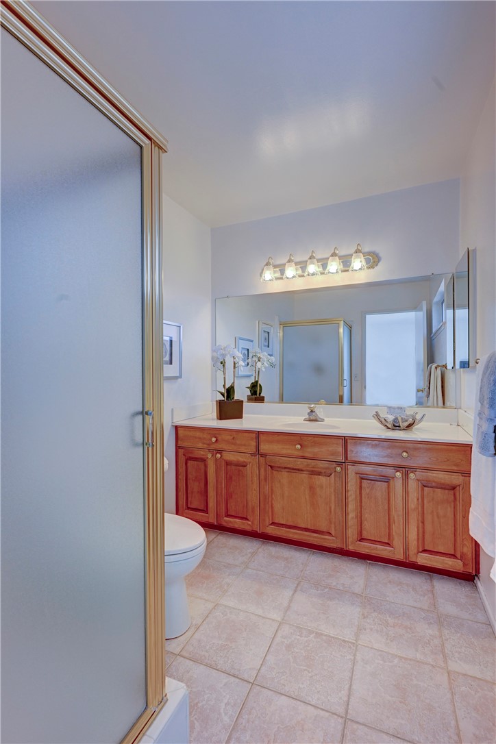 Primary suite bath. - 19402 Old Ranch, Yorba Linda CA 92886 - photo 24