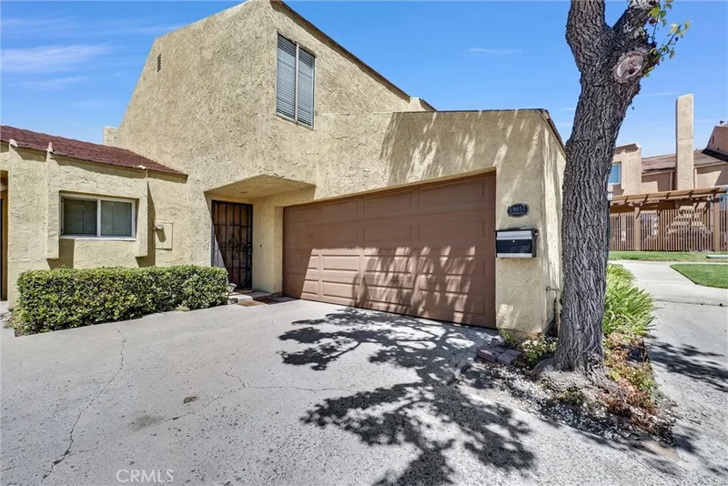 19651 Castellana, Yorba Linda