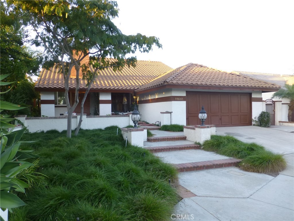 19661 Bluefield, Yorba Linda CA 92886 - photo 1