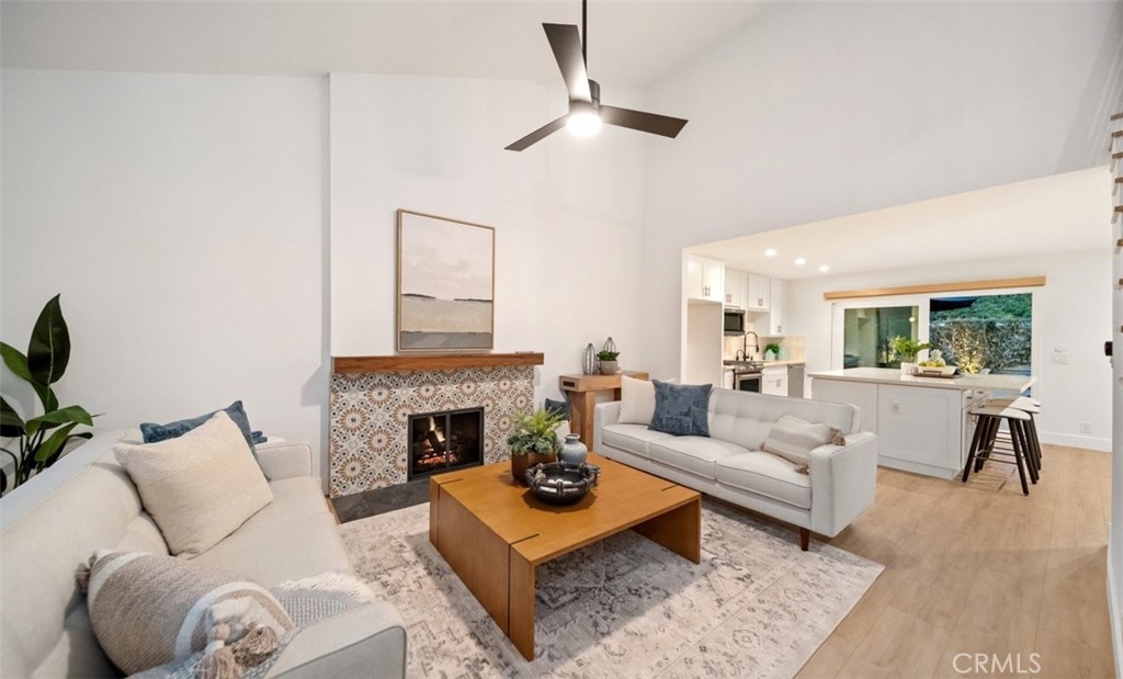 Looks like a hotel lobby - 20191 Brightwood Court 25, Yorba Linda CA 92886 - photo 1