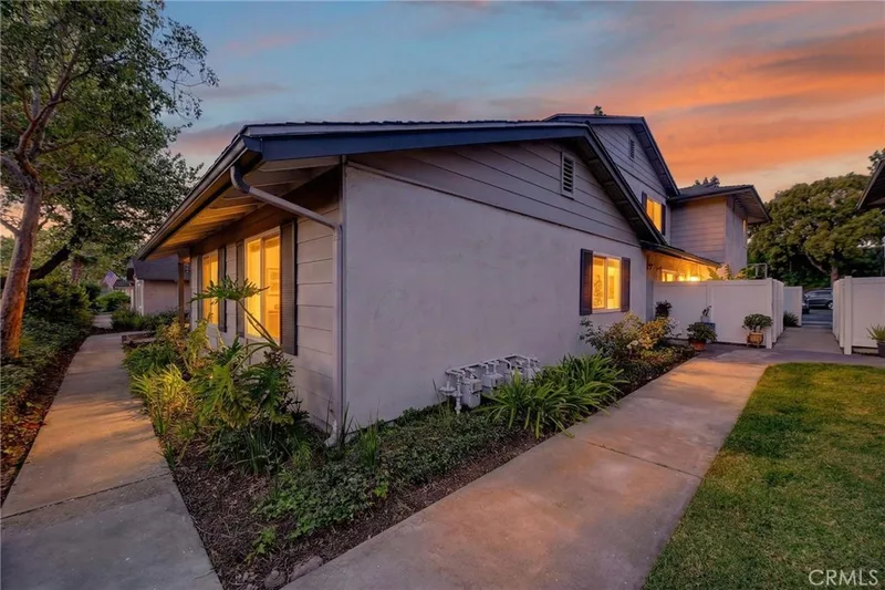 20362 #10 Flower Gate, Yorba Linda, CA 92886