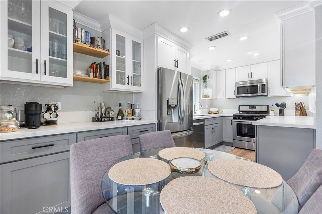 20461 Elm Hill, Yorba Linda CA 92886 - photo 4