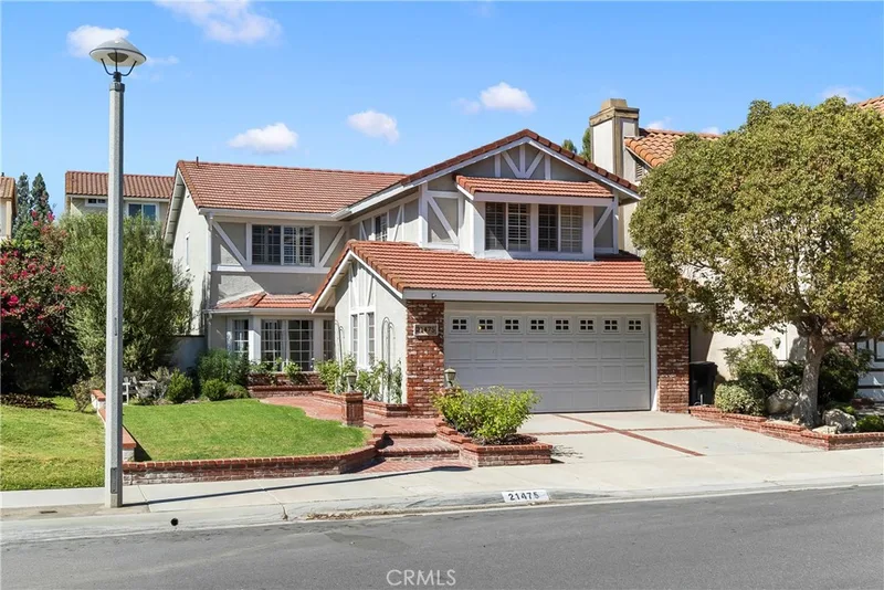 21475 Via Pepita, Yorba Linda, CA 92886