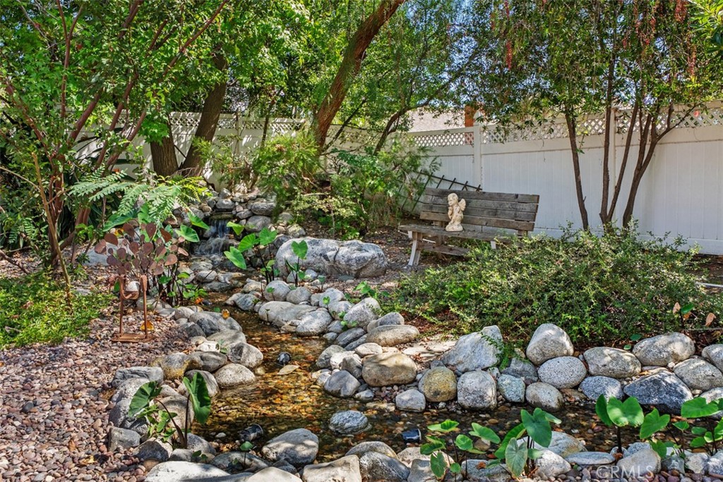 The running stream can be turned on or off. - 21674 Calle Alcazar, Yorba Linda CA 92887 - photo 30