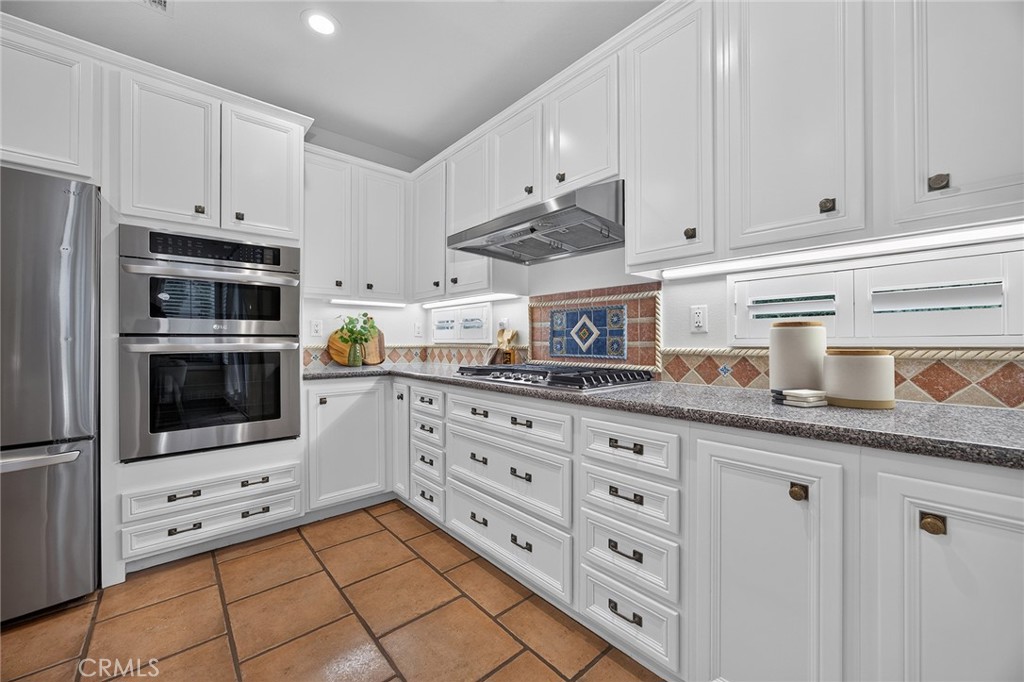 3720 Vista Mendoza, Yorba Linda CA 92886 - photo 12
