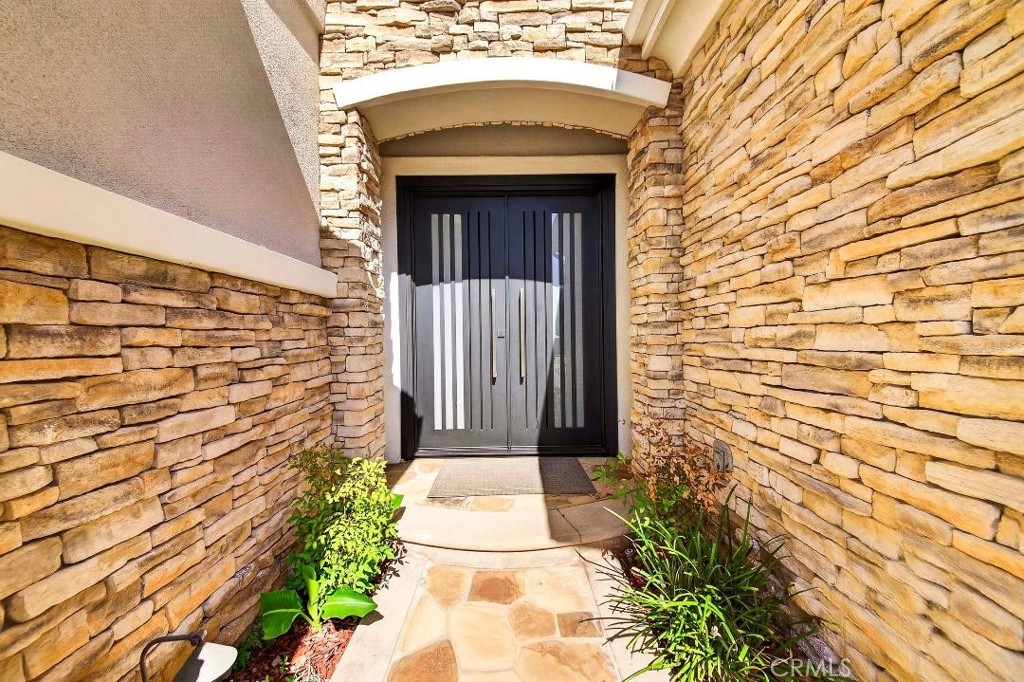 3861 Zaharias, Yorba Linda CA 92886 - photo 3