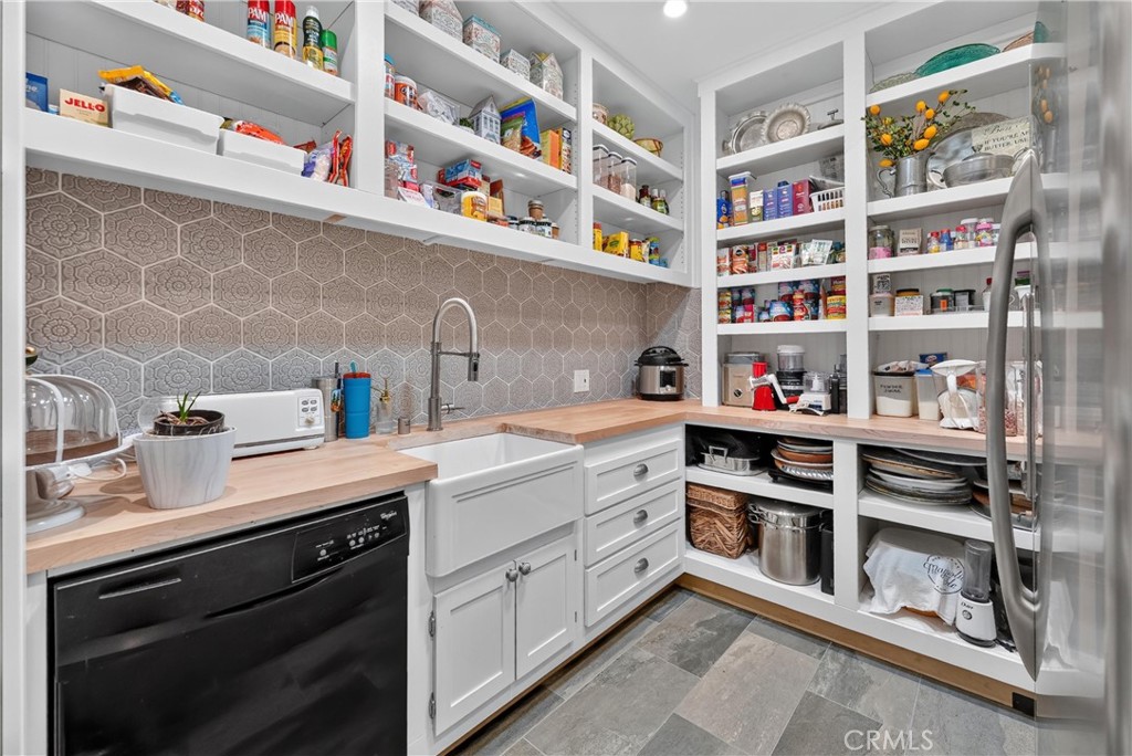 Expansive Butlers Pantry - 4771 Palm Avenue, Yorba Linda CA 92886 - photo 20
