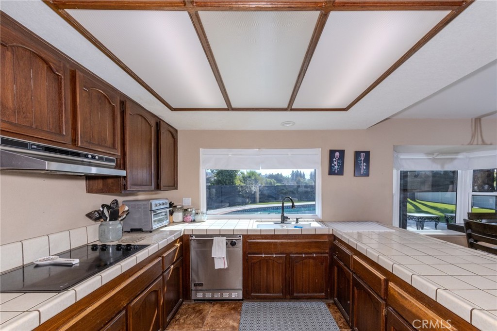4860 Via Piedra, Yorba Linda CA 92886 - photo 37