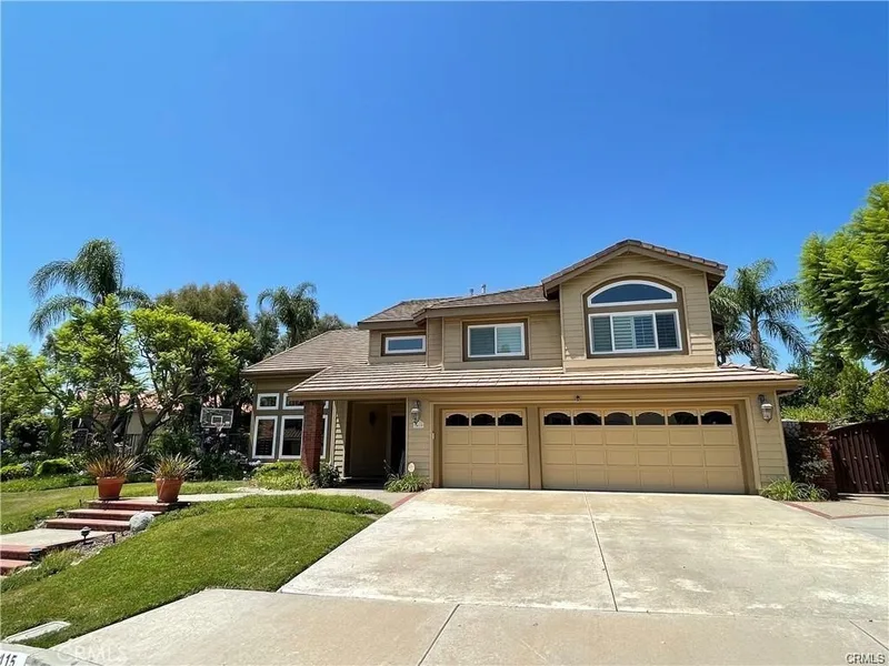 5415 Los Estados, Yorba Linda, CA 92887
