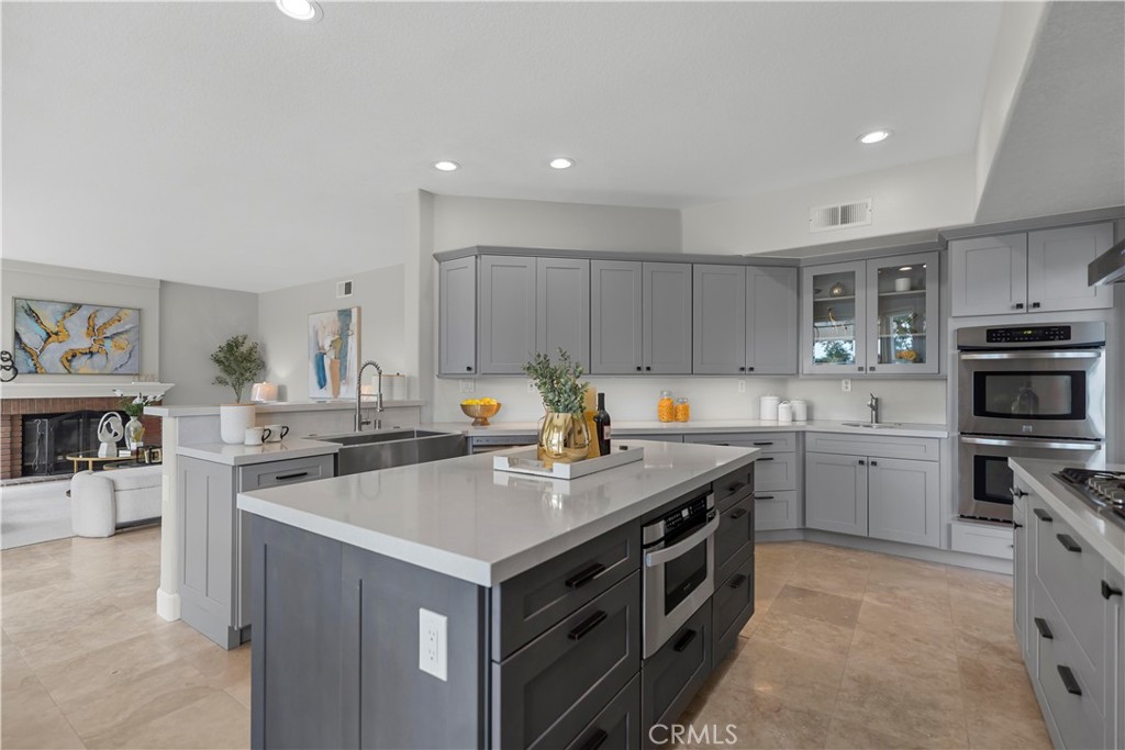 5415 Los Monteros, Yorba Linda CA 92887 - photo 17