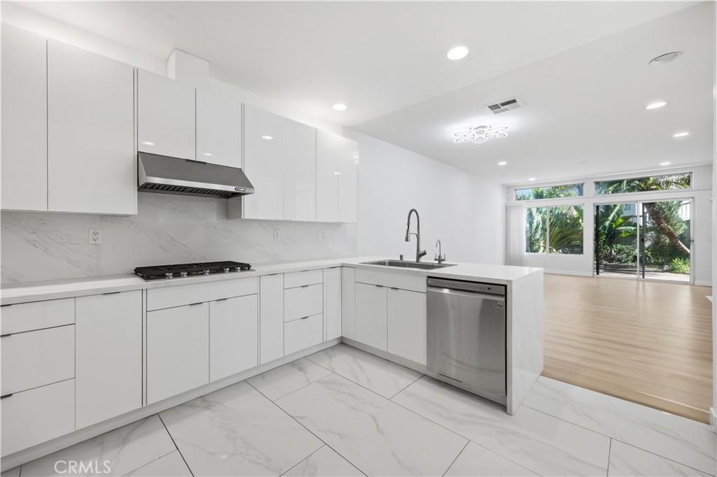 5517 Patricia, Yorba Linda CA 92887 - photo 15