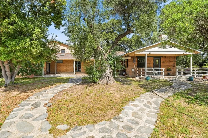 5729 Grandview, Yorba Linda, CA 92886
