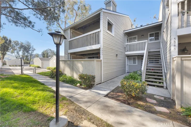 5842 Portsmouth 282, Yorba Linda