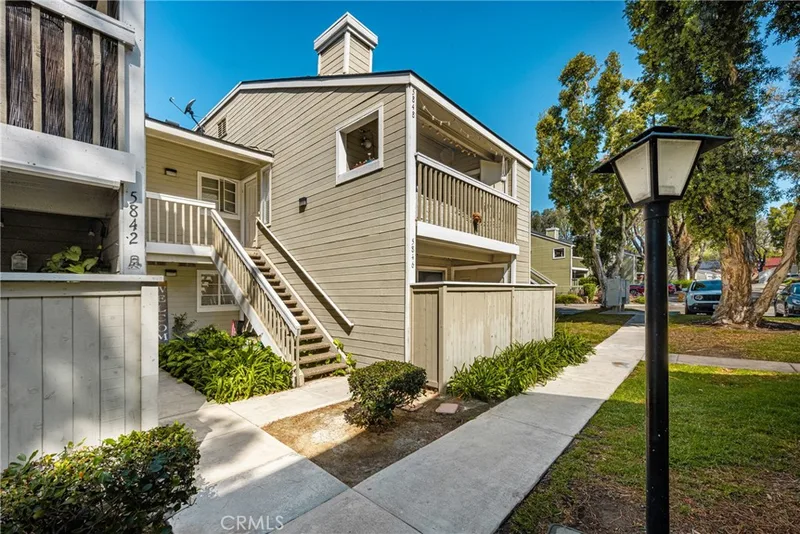 5846 Portsmouth 281, Yorba Linda