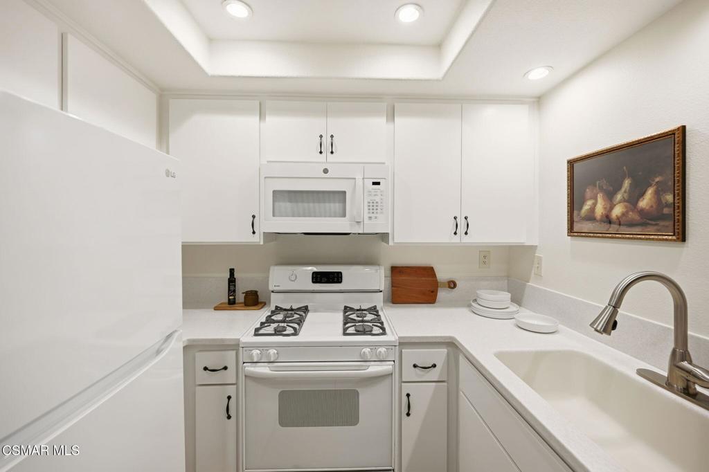 11-web-or-mls-5853_Portsmouth_Rd-11 - 5853 Portsmouth Road 232, Yorba Linda CA 92887 - photo 11