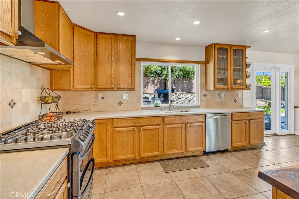 5967 Jacaranda Lane, Yorba Linda CA 92887 - photo 20