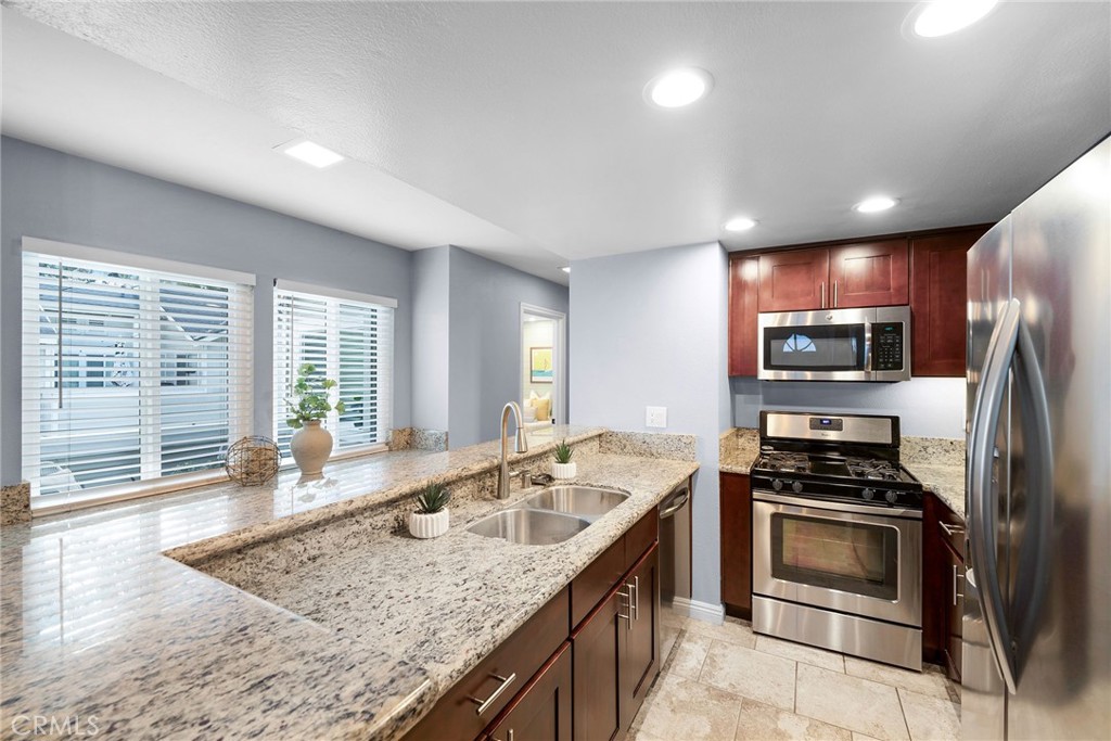 Kitchen - 6223 Newhaven Ct #122, Yorba Linda CA 92887 - photo 13