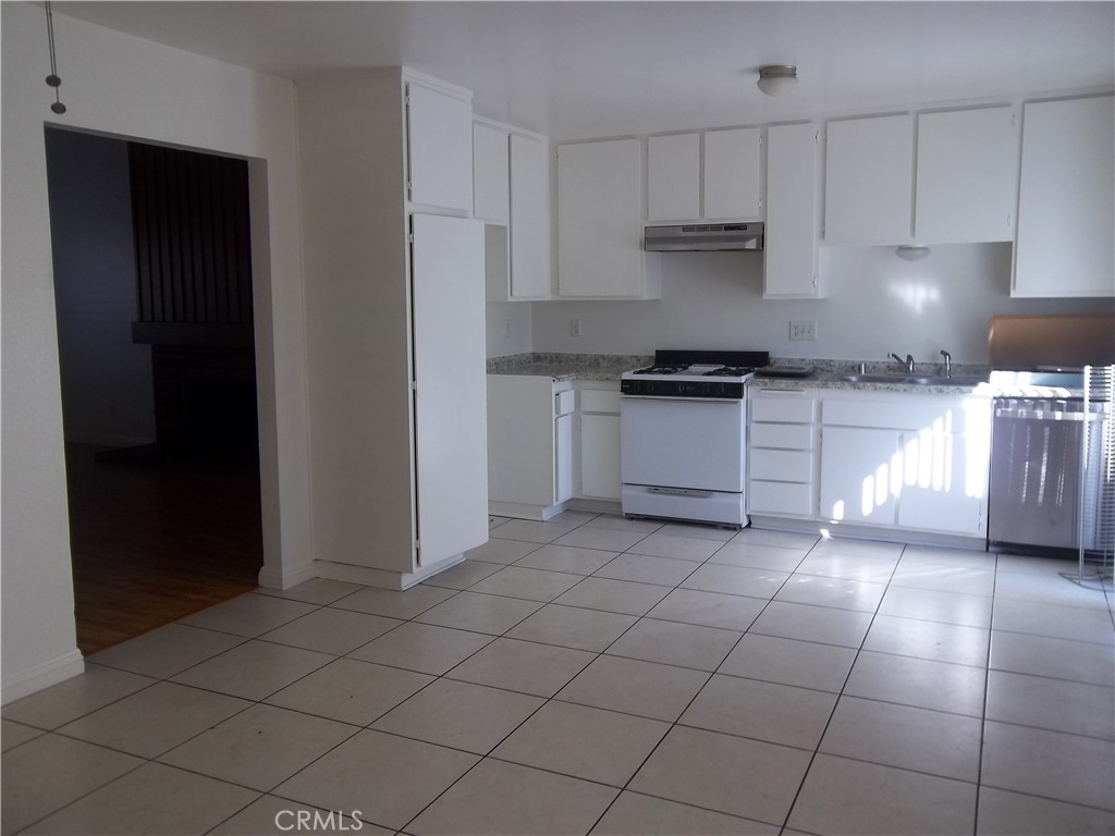 6802 Cedar Grove Court 33, Yorba Linda CA 92886 - photo 8